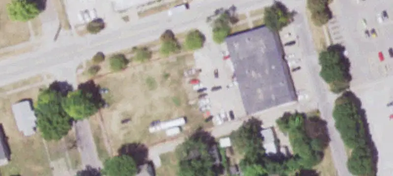 Flex Building with Fenced Yard