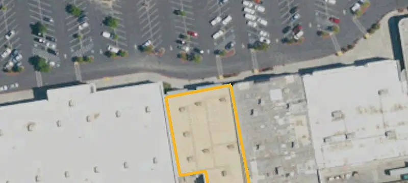 Fully Leased Shopping Center
