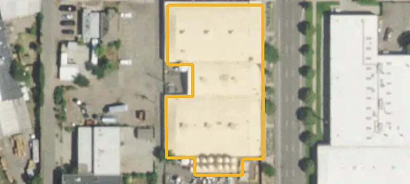 Clear-Span Warehouse with Fenced Yard