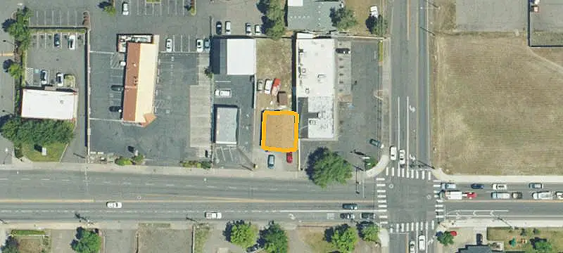 Office Units with Rear Yard
