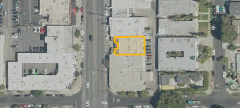 Three-Suite Mixed-Use Property