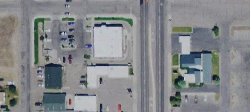 Multi-Tenant Shopping Center