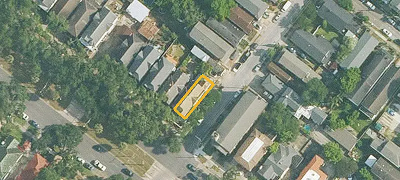 Victorian Duplex with Gated Parking