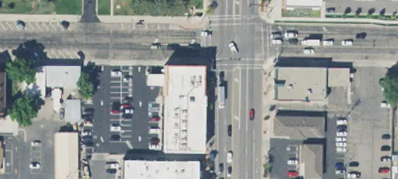 Renovated Divisible Shopping Center