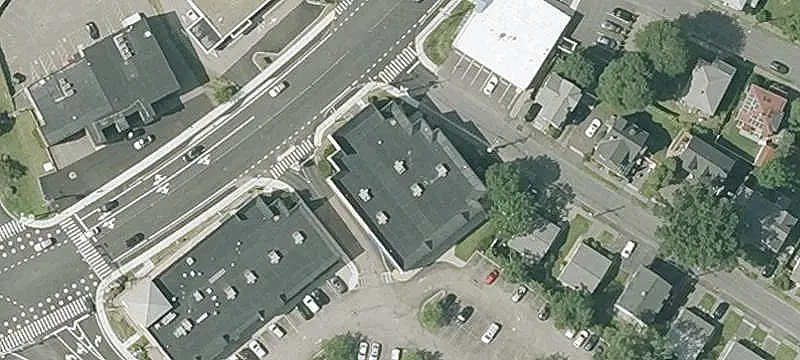 Panera-Anchored Shopping Center