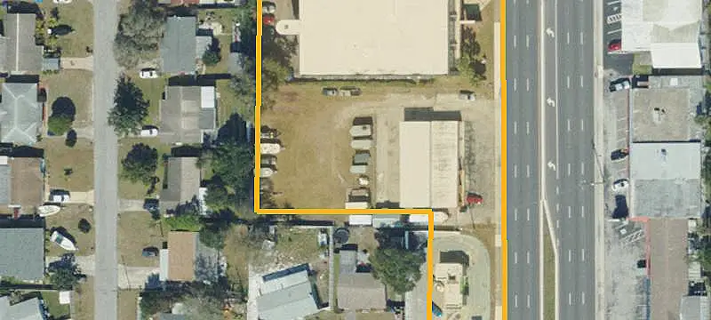 NNN Retail Building with Drive-Through