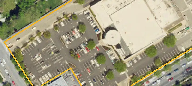 Freestanding Multi-Story Retail Space