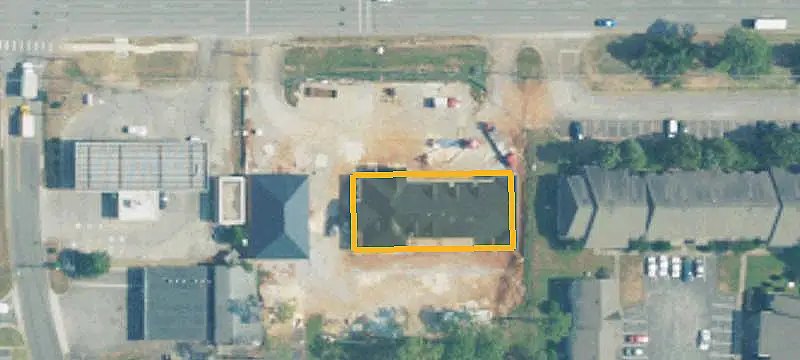 4,033 SF Retail Space