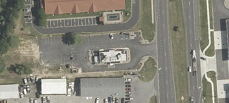 Freestanding Drive-Through Restaurant
