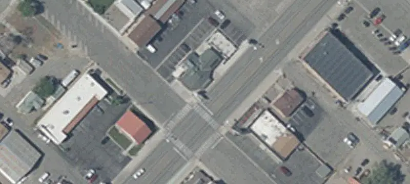 19-Room Motel with Outdoor Pool