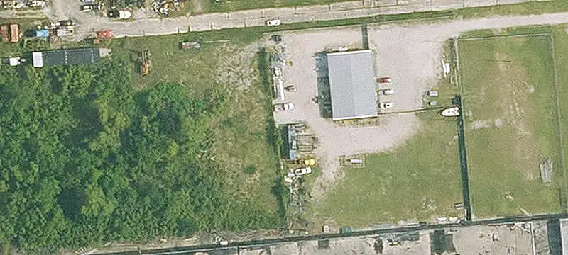 Flex Space with Fenced Land