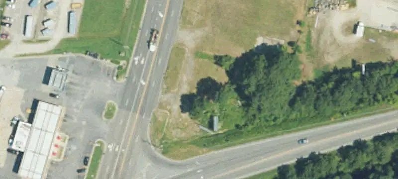 Vacant Convenience Store Building