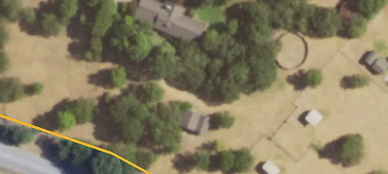 Equestrian Property with Round Pen