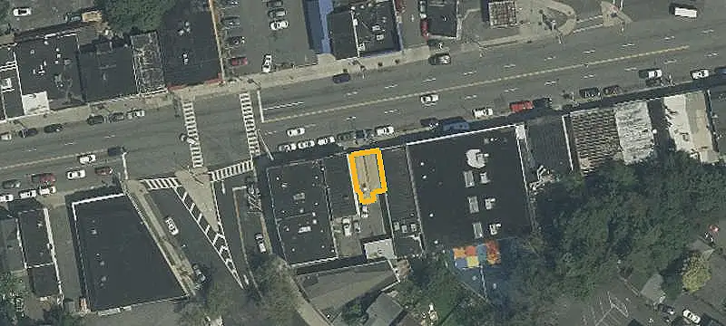 Single-Story Storefront Property