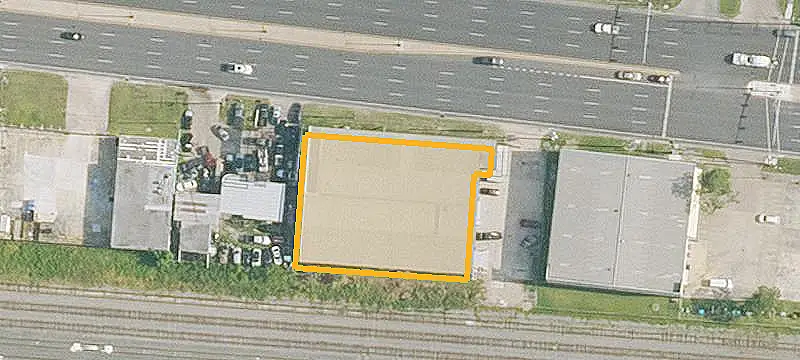 Warehouse with Four Loading Docks
