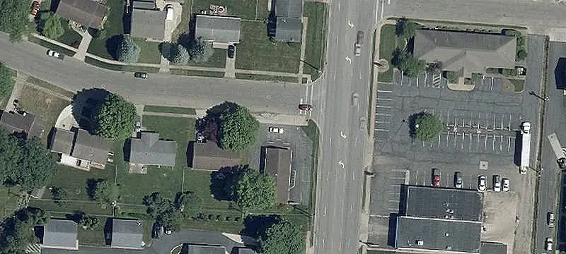 Office Building with Private Parking