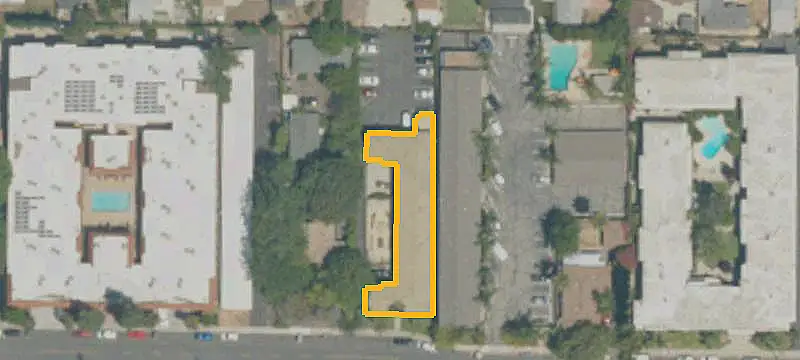 Renovated 20-Unit Apartment Building