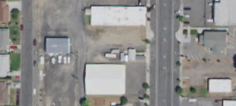 8-Lane Bowling Alley