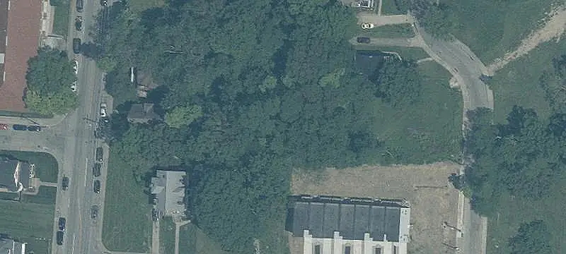 Commercial Land Near Major Institutions