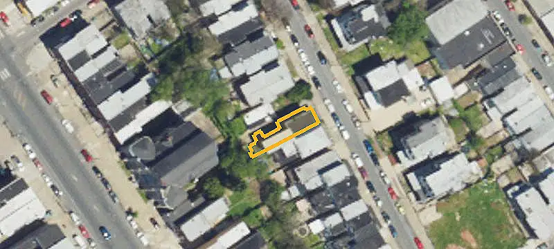 Renovated 8-Unit Apartment Building
