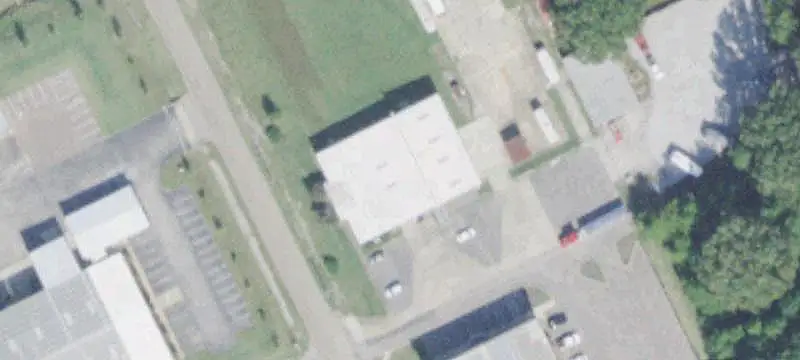 Industrial Building on 5 Acres