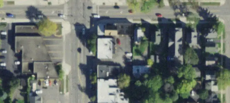 6-Unit Mixed-Use Building