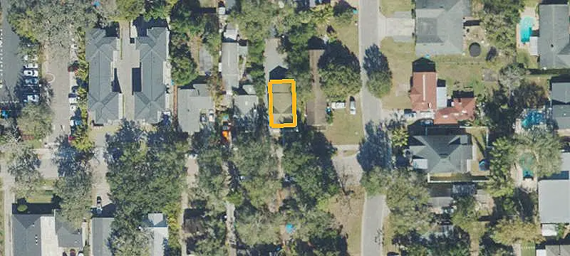 Updated Triplex with In-Unit Laundry