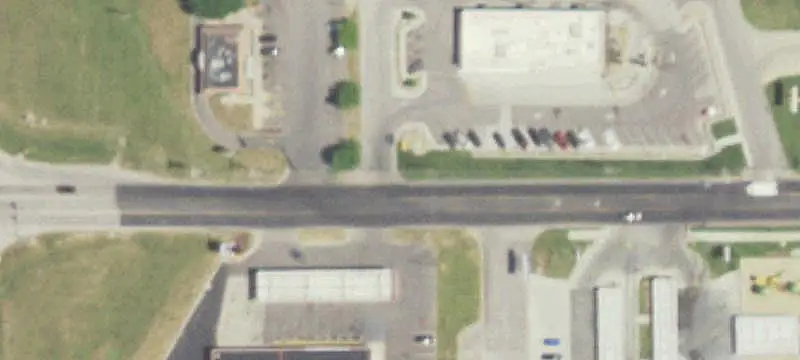 US-65 Frontage Shopping Center