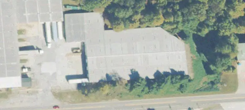 Industrial Flex Space with Roll-Up Doors