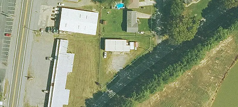Fenced Flex Space with Warehouse Doors