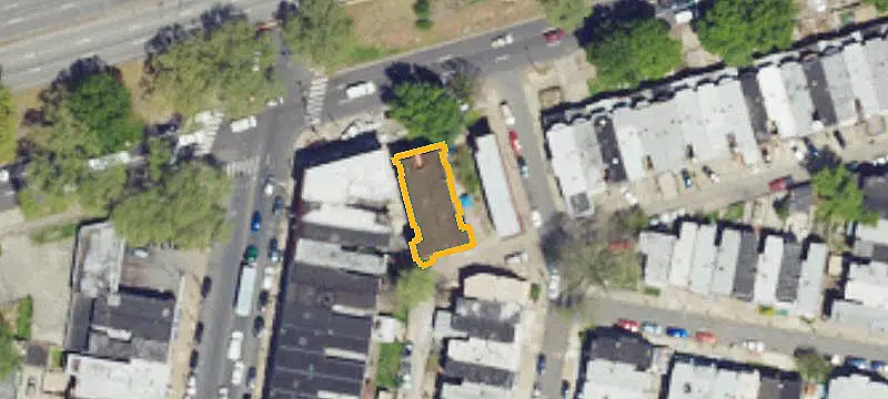 8-Unit Apartment Building