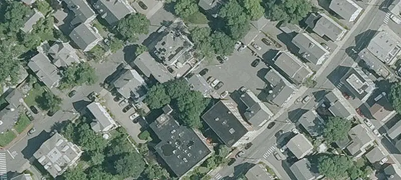 1850 Duplex with Fenced Yard