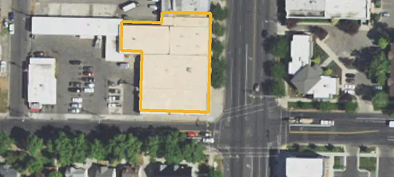 Corner Flex Space