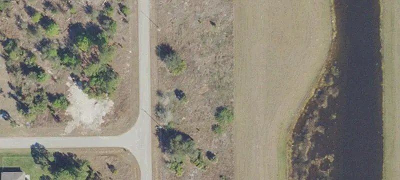 1003 Naples Avenue South, Lehigh Acres, FL 33974