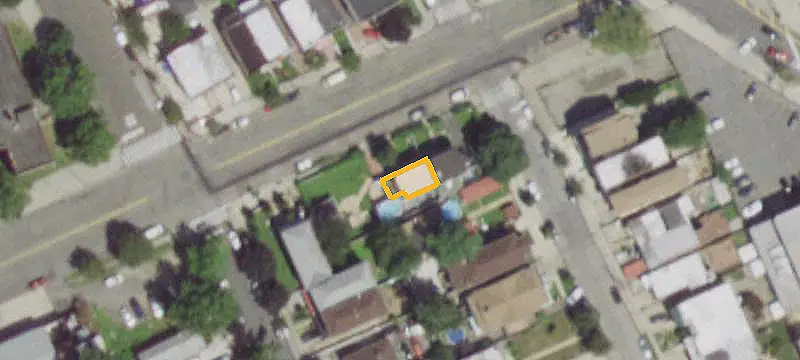 Buildable Deeded Parking Lot