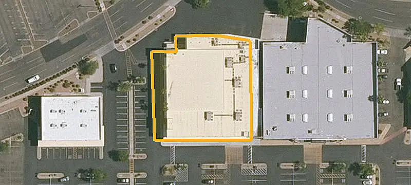 Shopping Center with Electrical Service