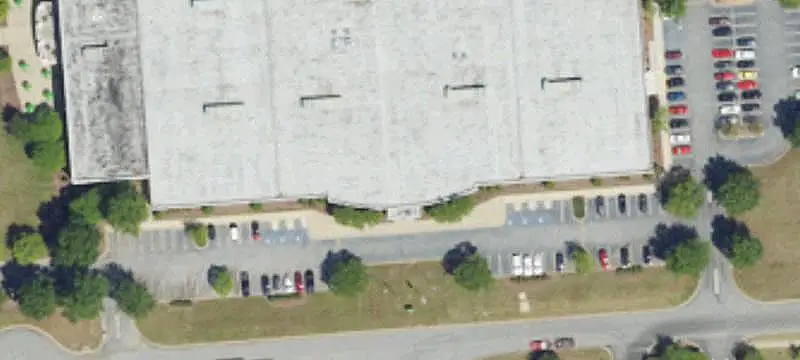 Single-Tenant Office Building