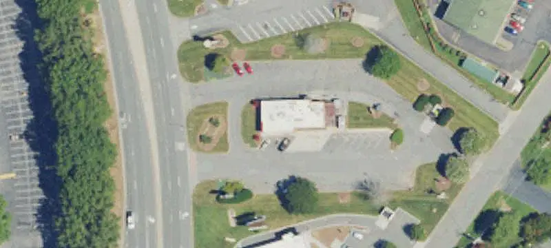 Signalized-Access Commercial Land