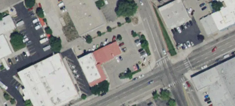 Open Office Unit Near Downtown