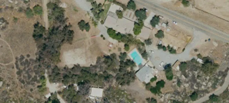 Mixed-Use Property with 3 Structures