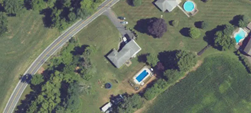 Land / Fee Simple