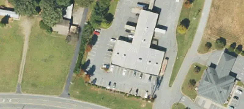 Multi-Tenant Retail Building