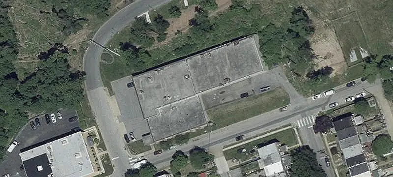 Freestanding Flex Building with Yard