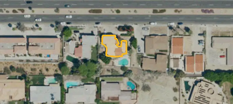 Duplex with Pool and Garages
