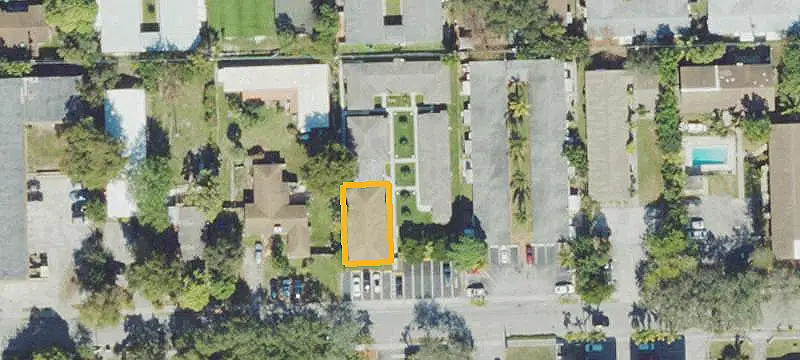 14-Unit Apartment Building