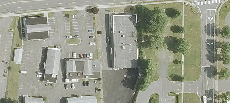 Multi-Tenant Retail Center