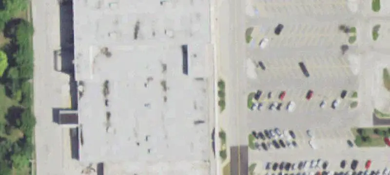 High-Traffic Shopping Center