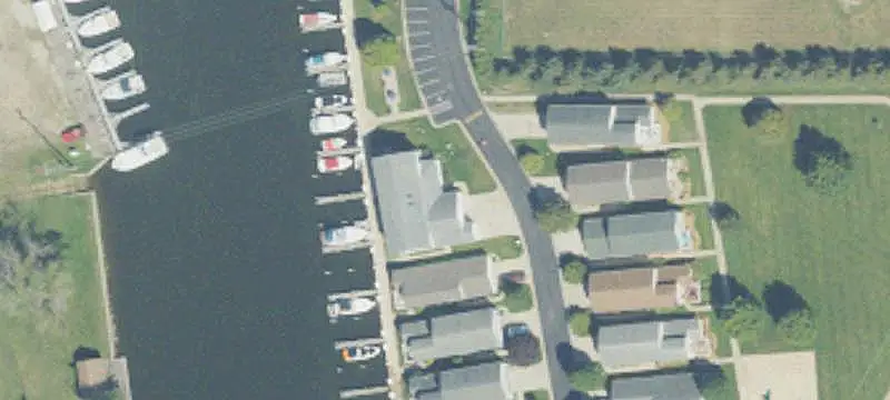 30-Foot Marina Boat Slip