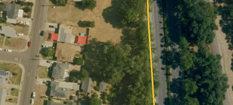 Six-Parcel Waterfront Land
