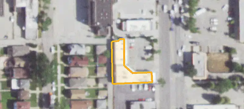 Multi-Tenant Shopping Center